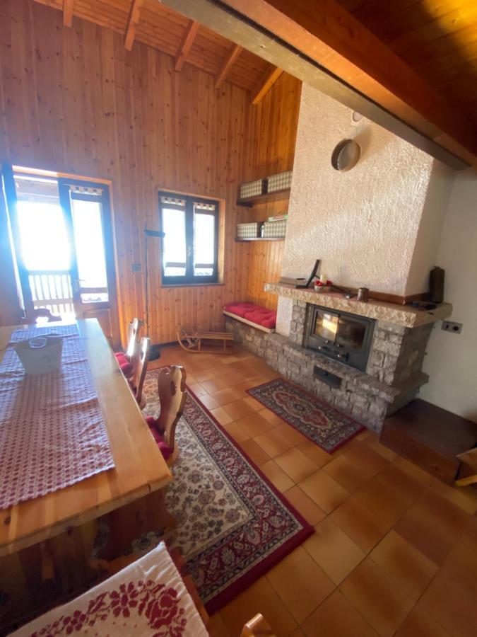 Appartement Casa Emy à Adrara San Rocco Extérieur photo