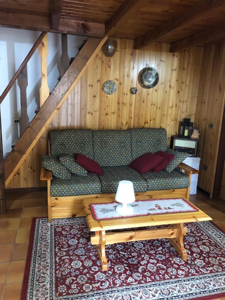 Appartement Casa Emy à Adrara San Rocco Extérieur photo